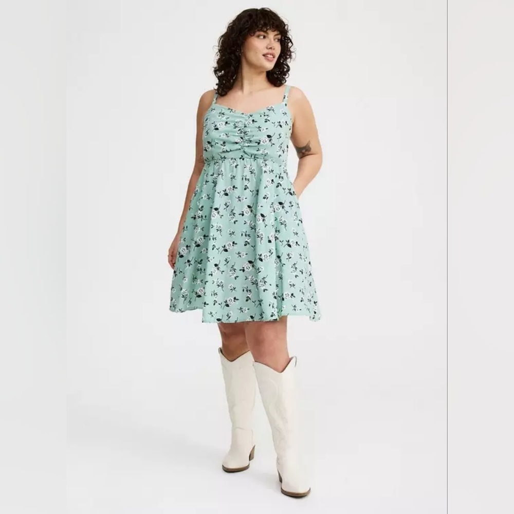 Torrid Dancing Floral Granite Green Challis Skater Mini Dress Size 2